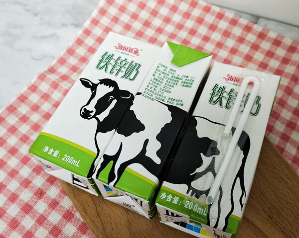 厂家直供 源头批发 牛奶 南国乳业铁锌牛奶礼盒箱装200ml*12盒/件