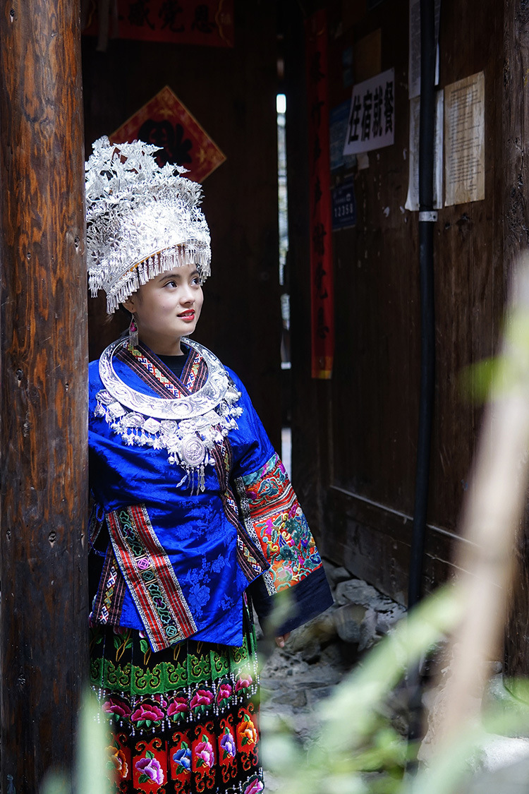 苗银头饰贵州苗族银饰帽子项圈牛角凤凰演出服装银饰帽子项圈直销
