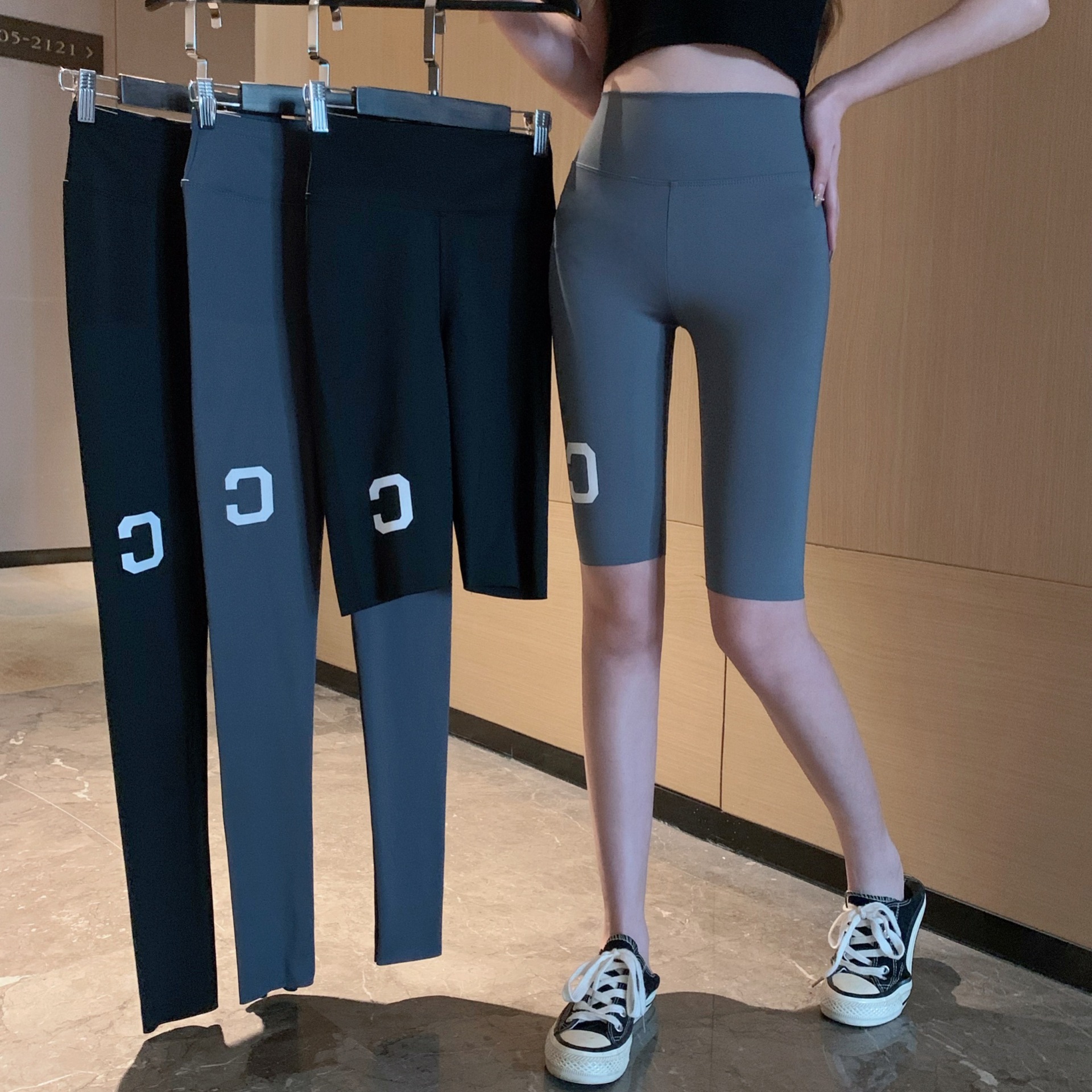c字母鲨鱼皮五分打底长裤外穿收腹提臀瘦腿裤瑜伽裤