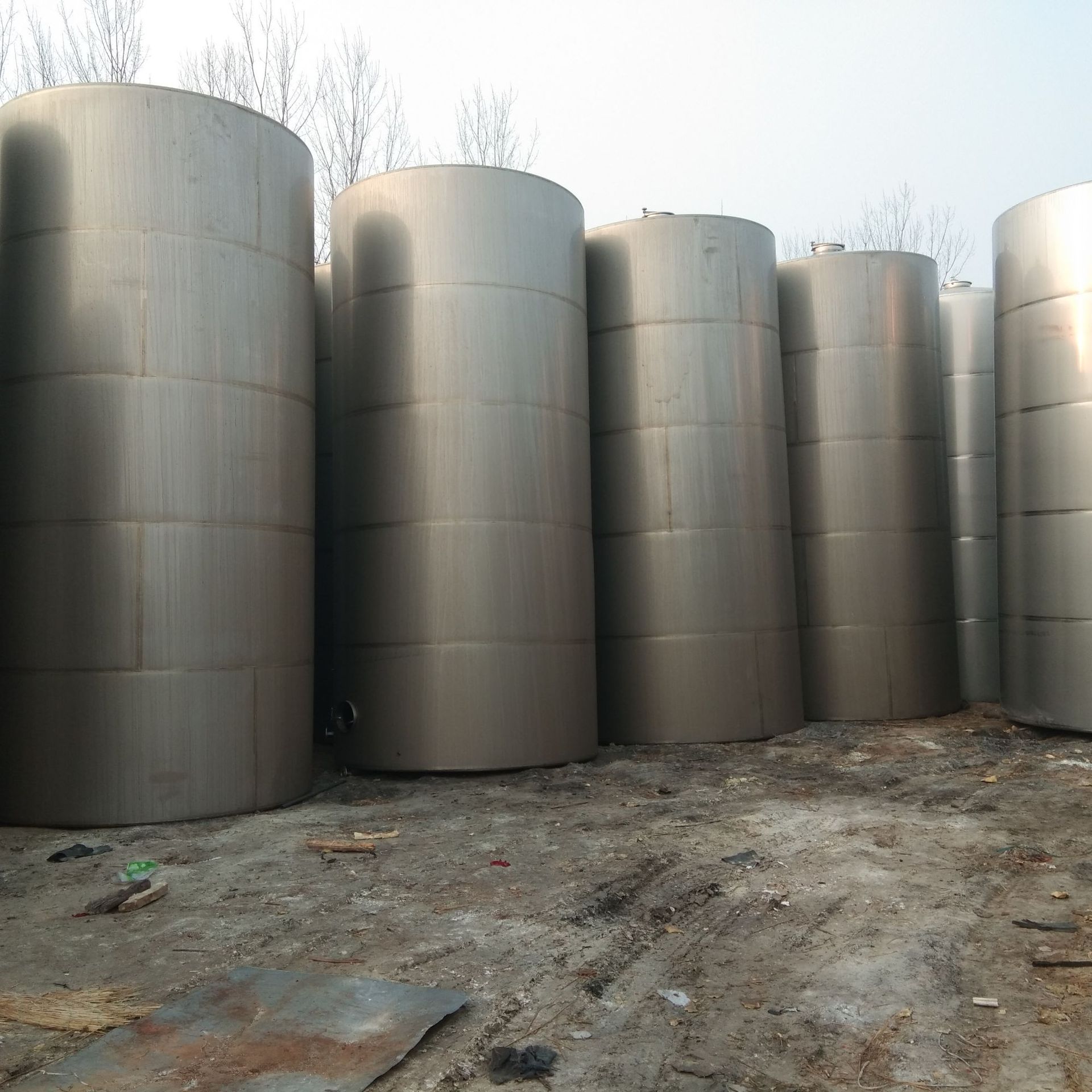 九成新不锈钢储罐食用油储存罐2吨3吨5吨立式304 316小型储罐