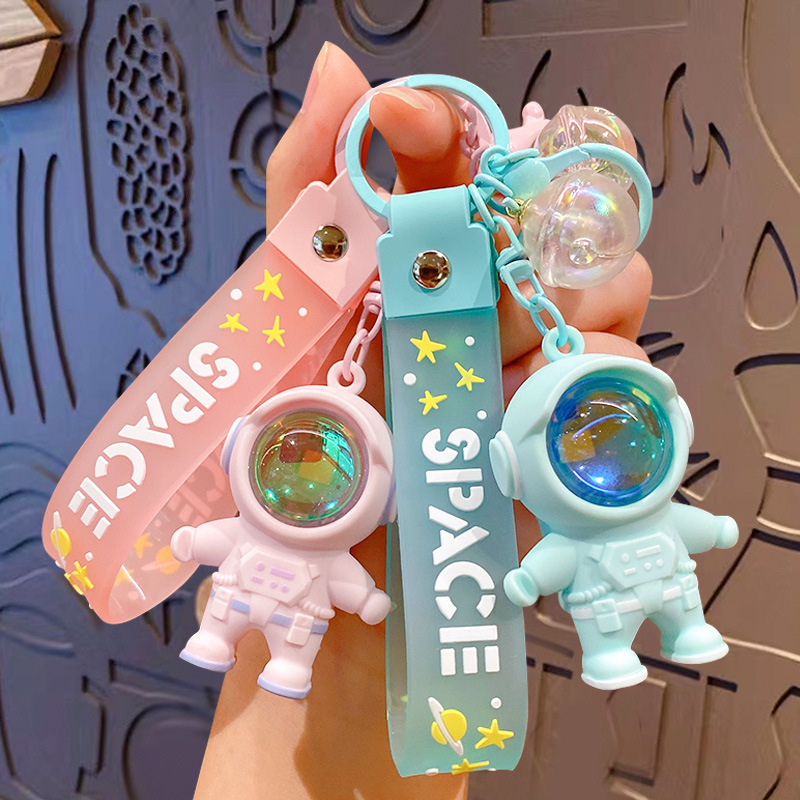 genuine astronaut sunset keychain pendant female cartoon car key chain ornaments valentine‘s day small gifts wholesale