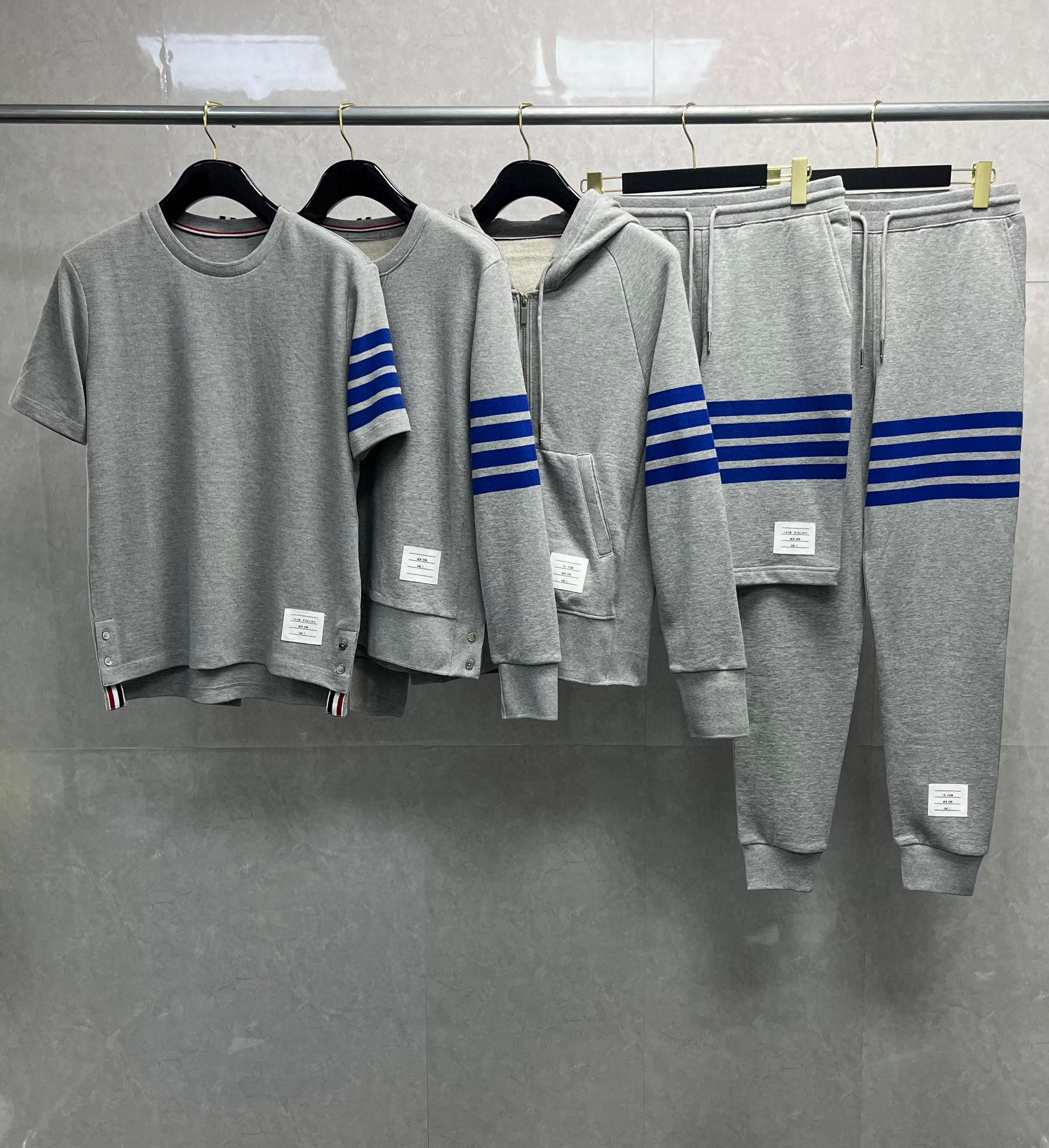 潮流tb爆款蓝色经典四杠系列休闲运动套装男女情侣同款随意搭配