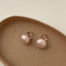 温柔气质粉色珍珠耳环小众设计感简约百搭轻奢风高级感耳饰耳扣