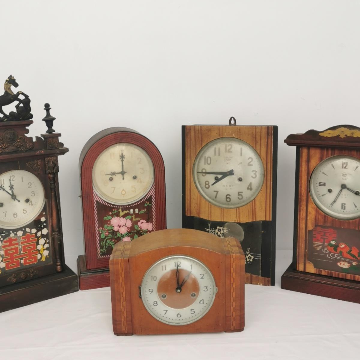 80老物件老式钟表座钟挂钟马头钟摆件三五钟圆头表古董钟道具