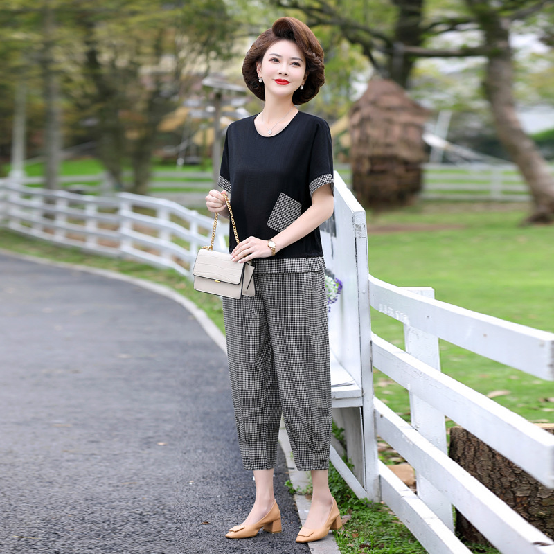 中年妈妈夏装套装2023新款洋气棉麻上衣 中老年人短袖t恤女两件套