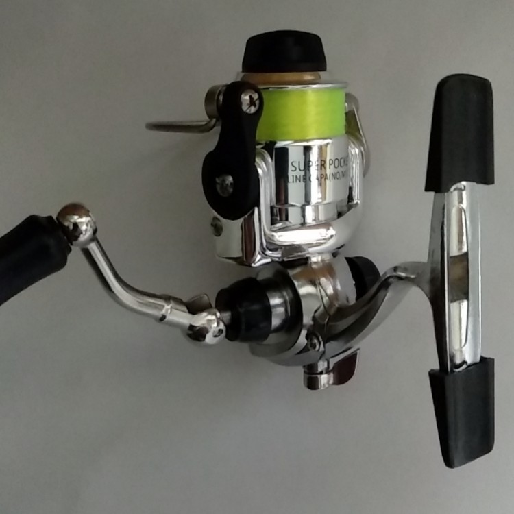 钓鱼竿轮子手摇迷你100型金属主体小纺车轮钢笔竿用鱼线轮渔摇轮