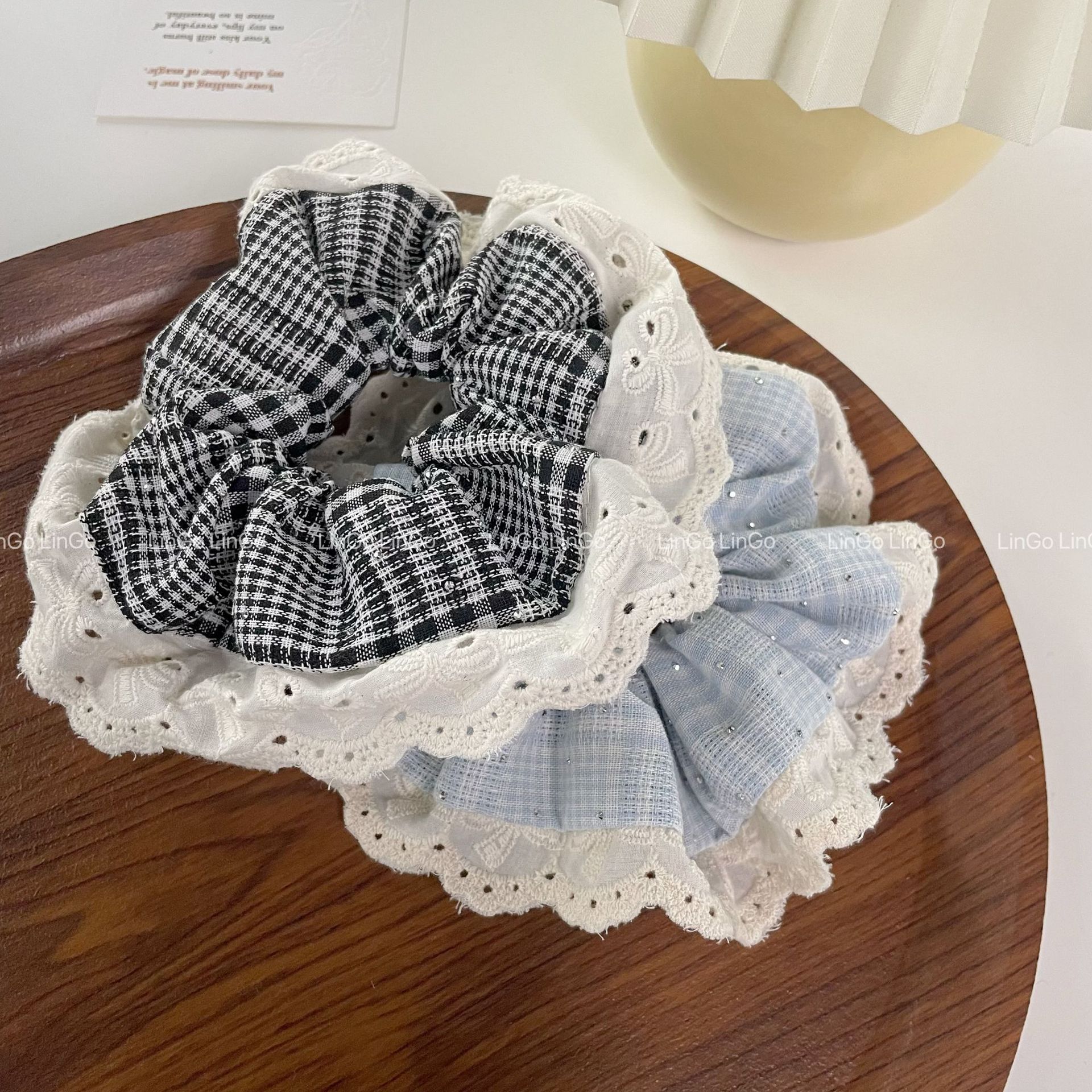 Korean Early Spring Sweet Girl Plaid Lace Fabric Large Intestine Hair Ring Versatile Retro Bun Headband Women