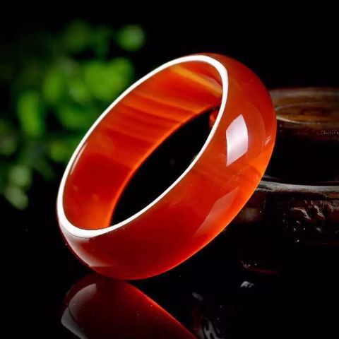 真品a货巴西红玛瑙本命年玉髓手镯女款加宽加厚玉手镯送礼品胖镯