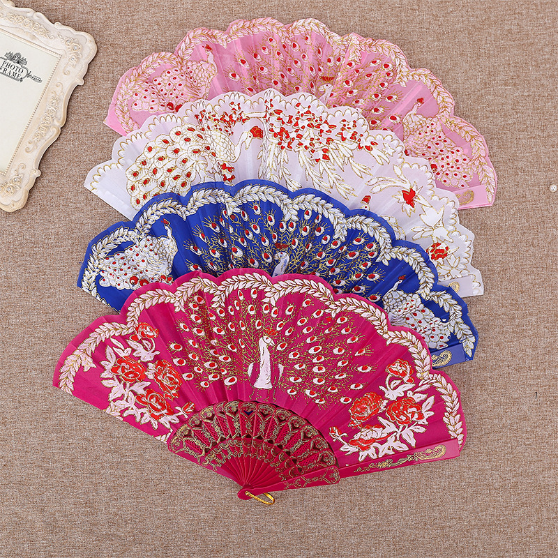 Factory Direct Supply Peacock Lace-Trimmer Foldable Fan Chinese Style Craft Folding Fan in Stock Wholesale New Lace Fan