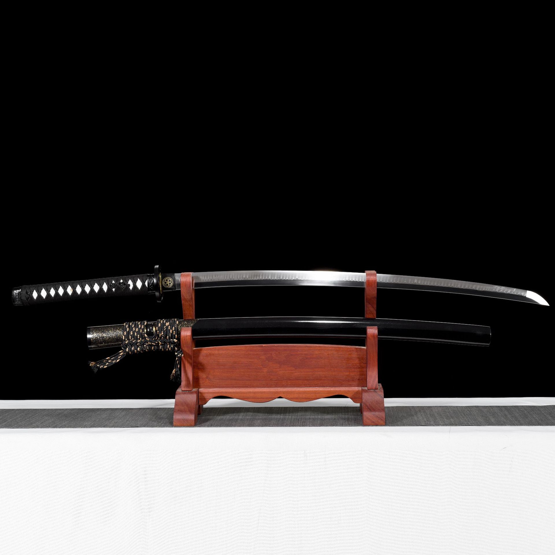 龙泉市刀剑t10烧刃手工锻打影视冷兵器工艺品宝剑日本硬剑未开刃