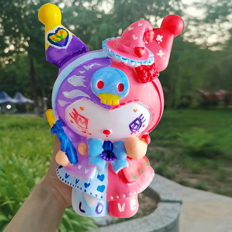 Internet Celebrity Non-Plaster Doll Wholesale Fluid Bear White Body Handmade Diy Graffiti Coin Bank Vinyl Figurine Coloring