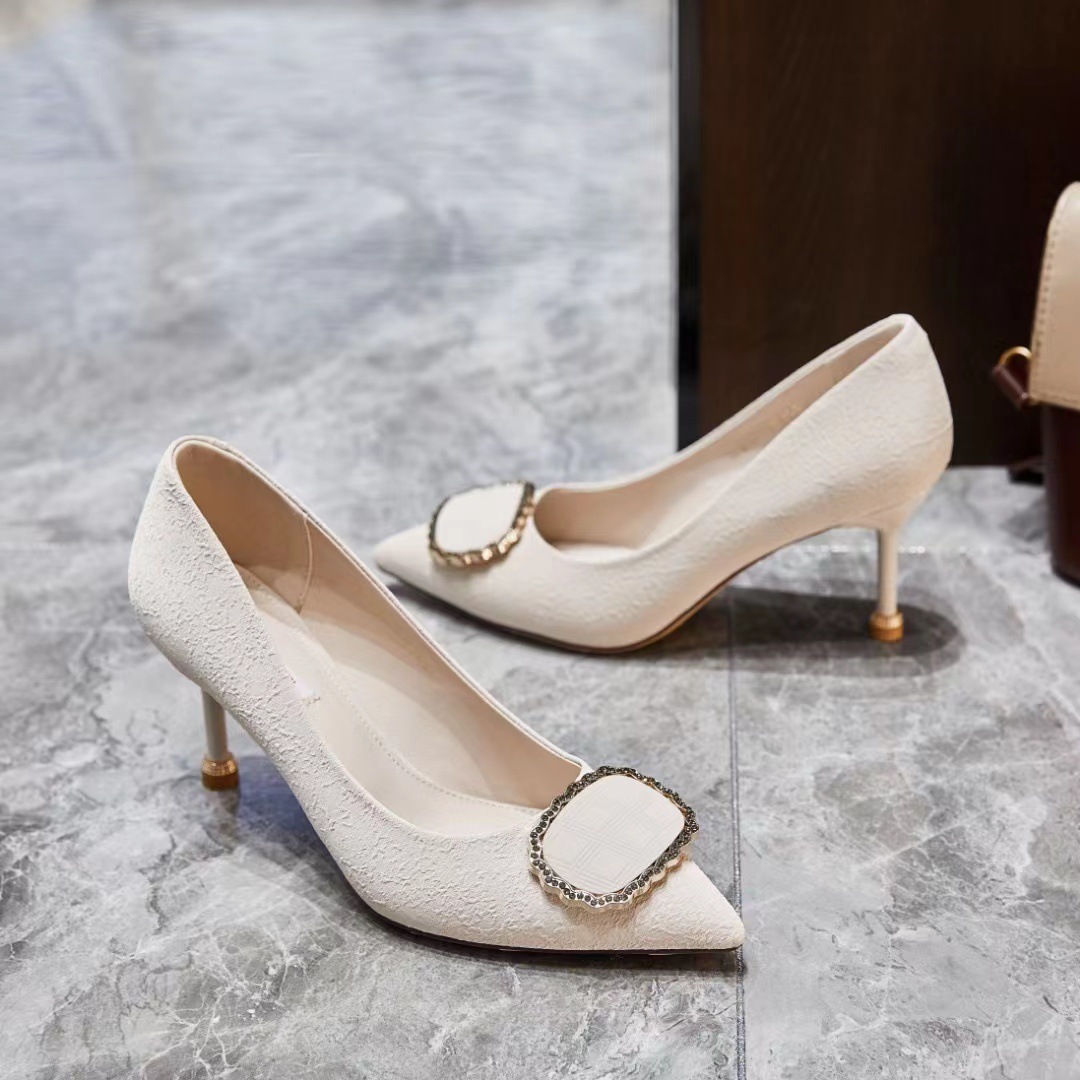 欧乐琳网红高跟鞋女细跟2022春公主风气质尖头伴娘婚鞋单鞋8370