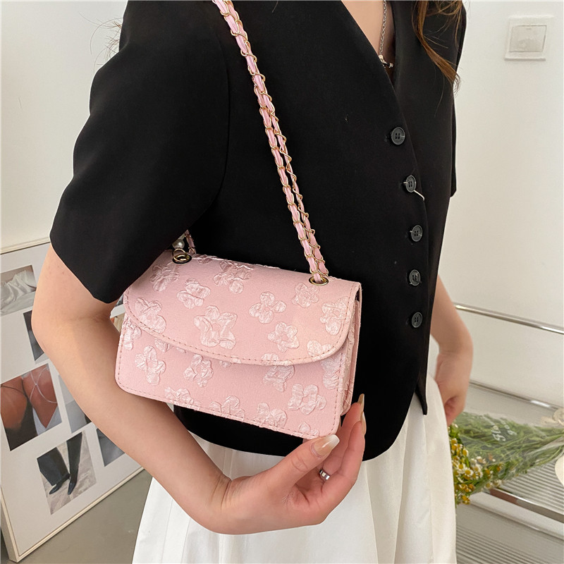 2022 Summer New Bag Women's Bag Fashion Pearl Tote Velvet Small Square Bag Chain Shoulder Messenger Bag