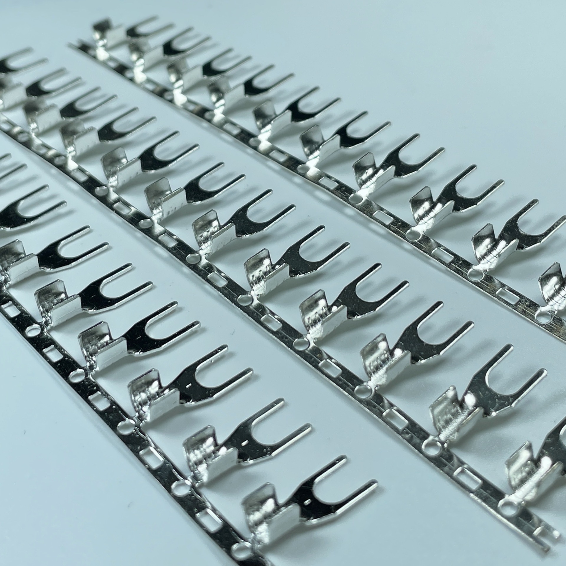 接线片连续端子