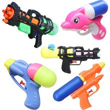 海豚水枪夏季沙滩戏水儿童玩具小号大号气压水枪成人打气水枪批发