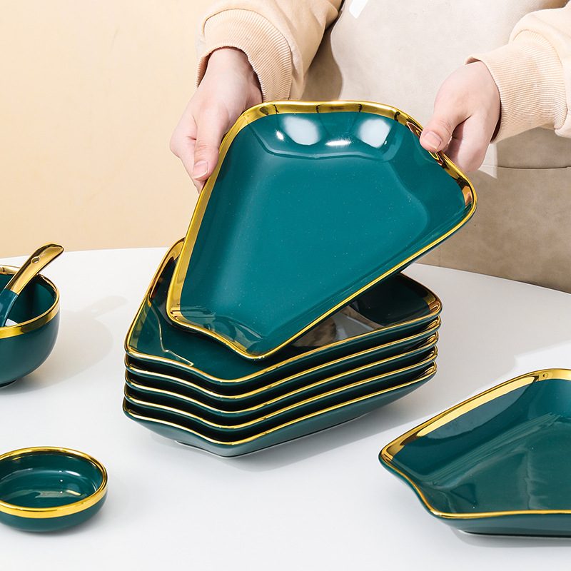 年夜饭餐具套装菜盘摆盘扇形盘团圆陶瓷组合拼盘轻奢风格