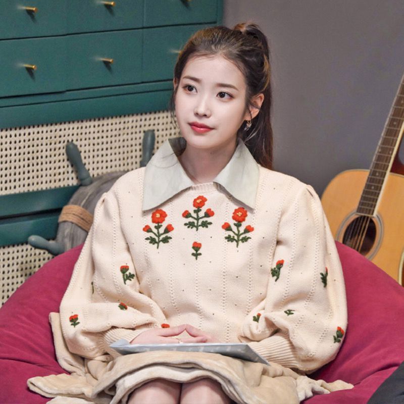 iu李知恩明星同款上衣韩杏色花刺绣宽松针织套头打底圆领长袖毛衣