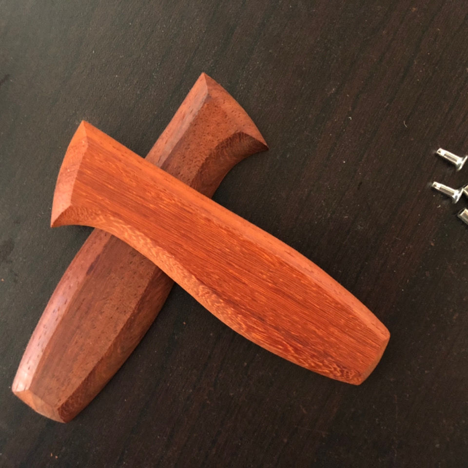 红花梨木木柄木把刀柄刀把 五金配件 两夹片.配三对铆钉量大批发
