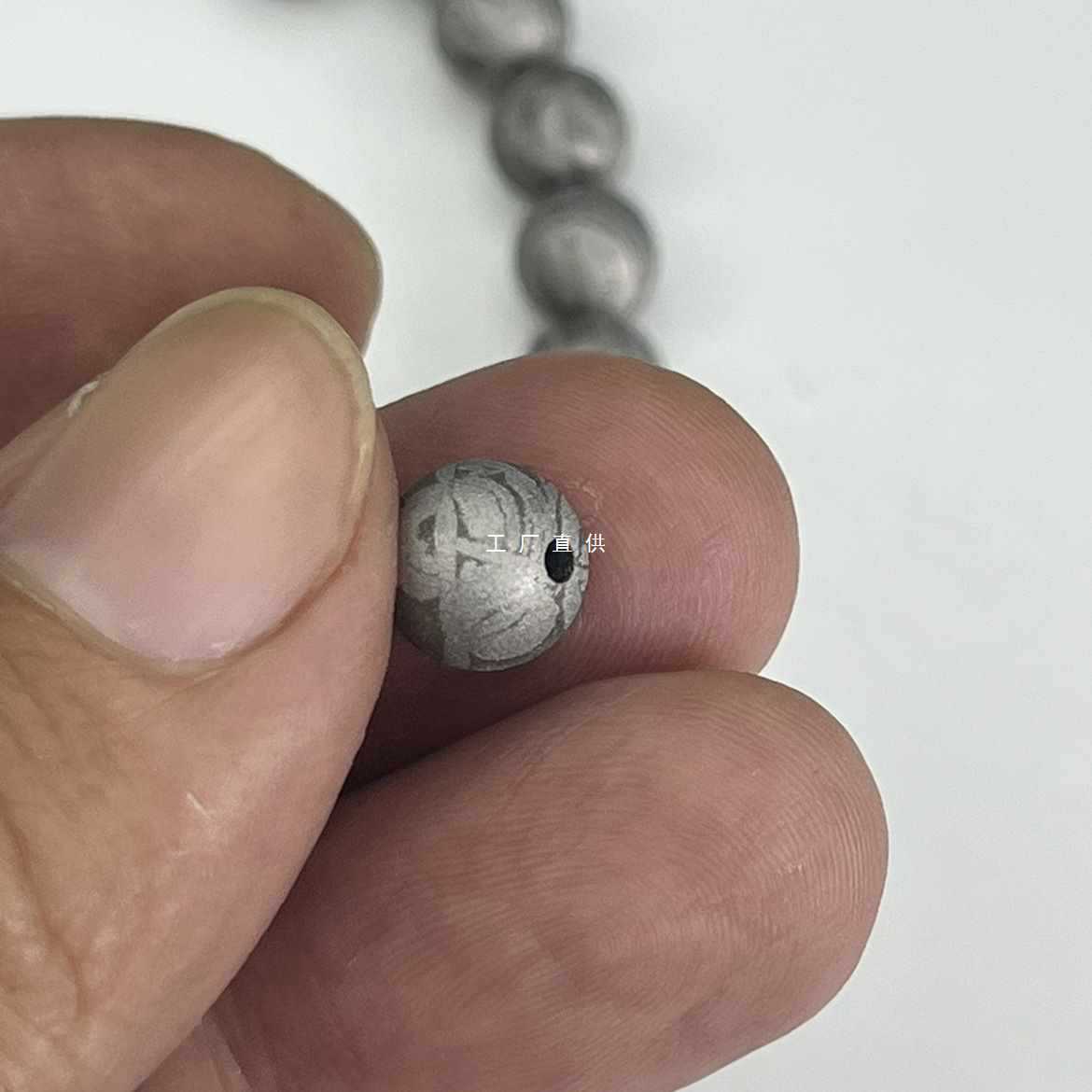 批发天外来客新疆阿勒泰铁陨石圆珠天铁珠子陨石饰品配珠-阿里巴巴