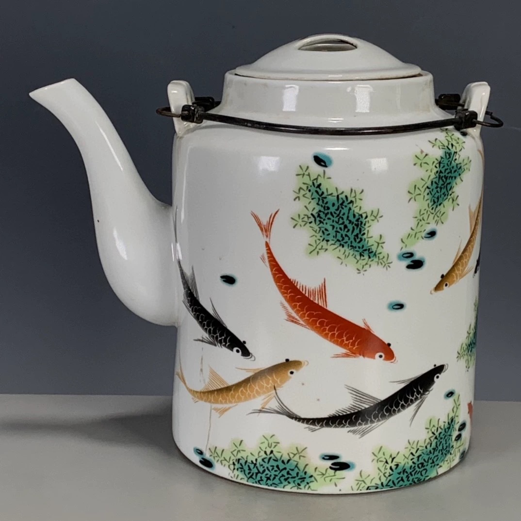 古玩杂项古董旧货清代光绪年制粉彩金鱼年年有余提梁壶收藏品