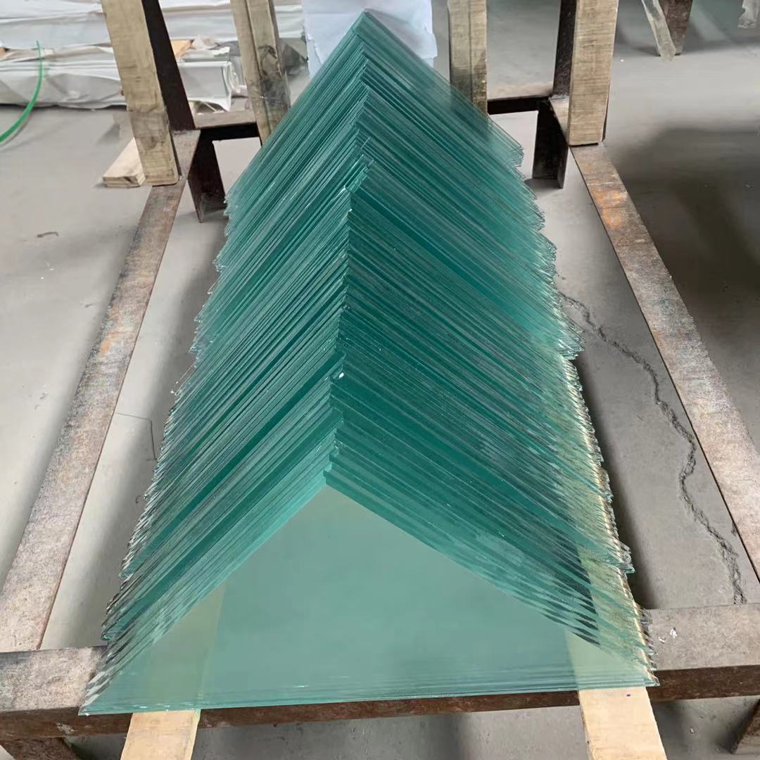 厂家热销3mm4mm 钢化圆 圆形钢化玻璃 圆边小片钢化玻璃 钟表玻璃