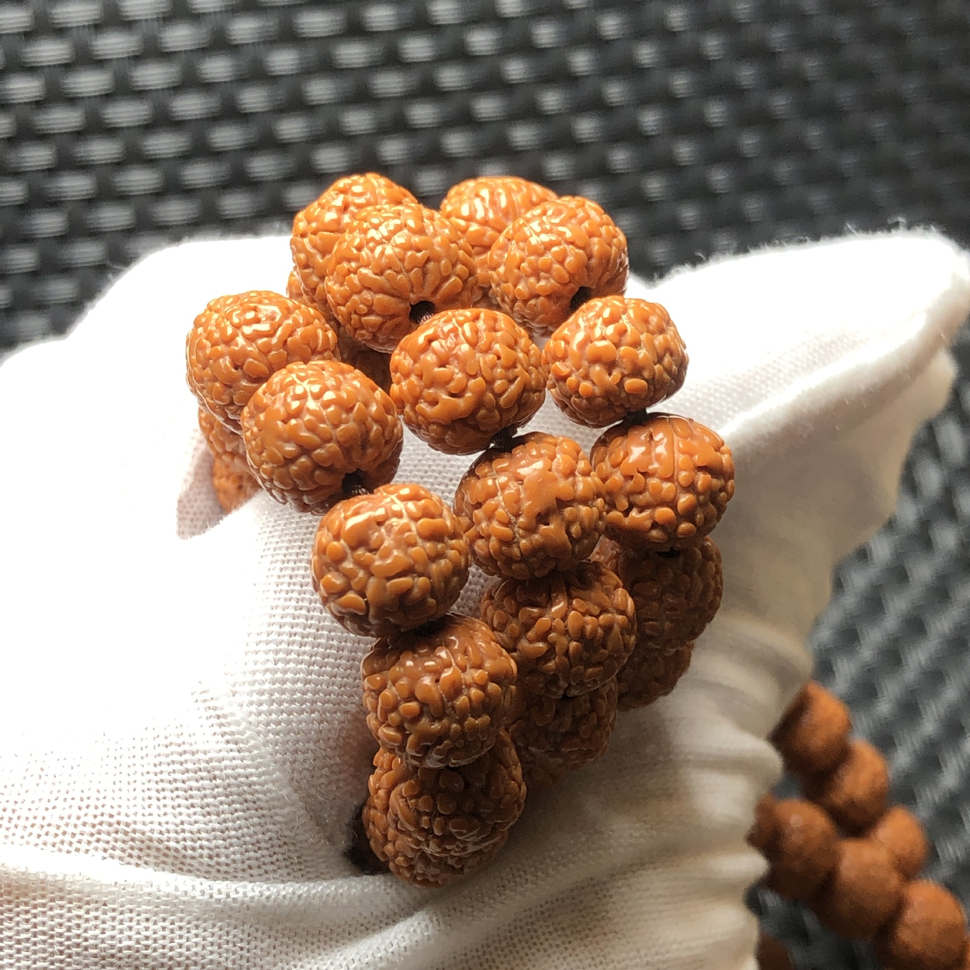 工厂供应尼泊尔龙鳞纹小金刚菩提子手链108颗五瓣原桩龙鳞纹手串