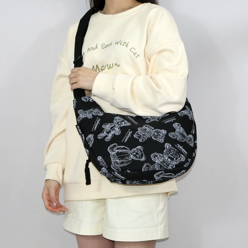 时尚大容量包女士新款印花休闲布包单肩包流行上课通勤斜挎饺子包