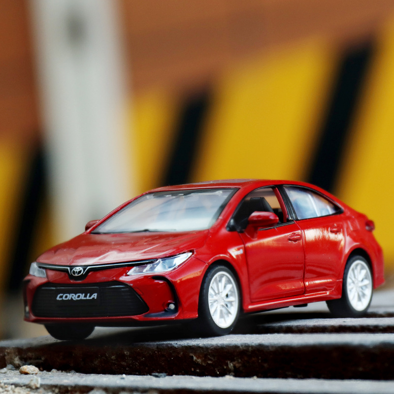 彩珀1/33丰田卡罗拉合金汽车模型回力声光玩具车两开门88432盒装