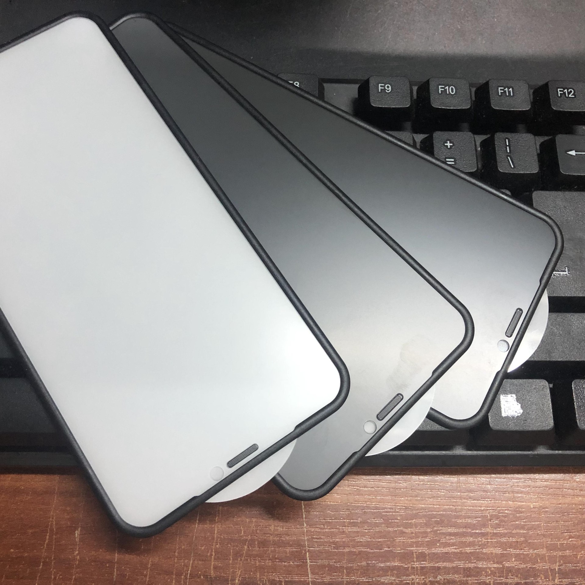 适用苹果13气囊磨砂膜iphonexr 12pro亚光边磨砂防窥防尘网手机膜