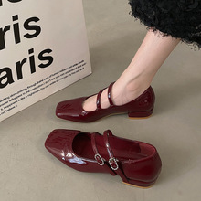 设计感法式复古玛丽珍平底鞋春夏新款罗马红色单鞋一脚蹬女鞋瓢鞋