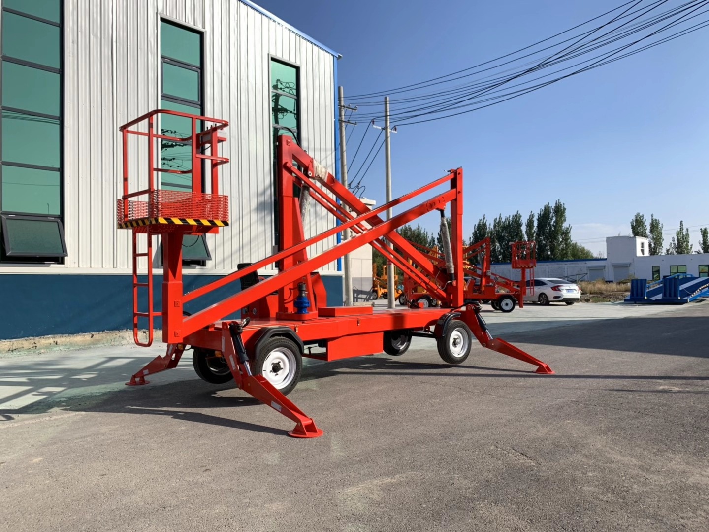 厂家高空作业车升降平台电动液压折臂式升降机曲臂式升降机