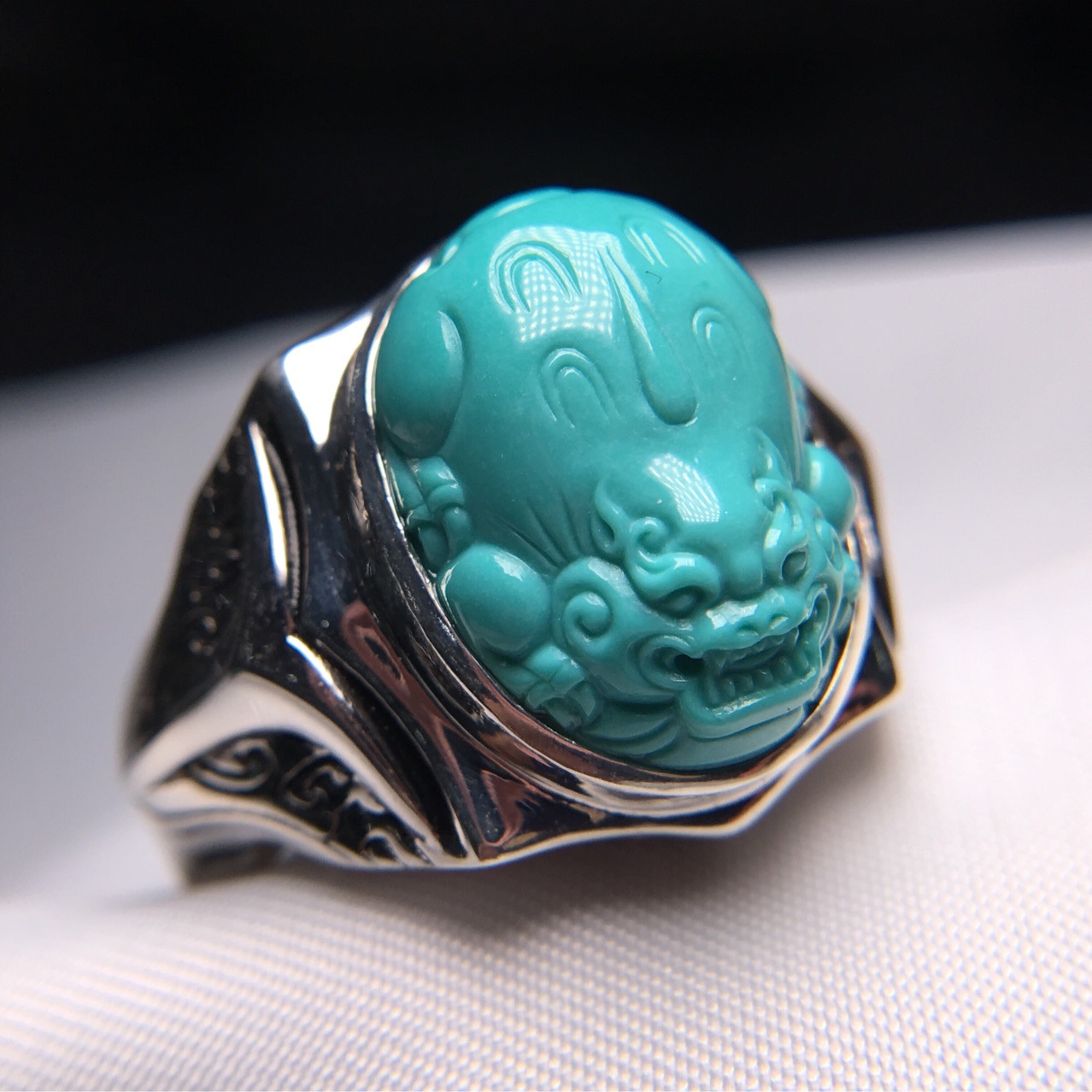 批发湖北十堰原矿绿松石925银镶嵌玉化貔貅大黑天黄财神 松石戒指