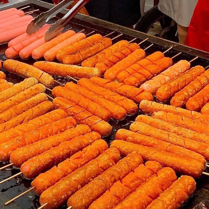 淀粉肠100克批发正宗铁板烤肠面街头煎炸油炸香肠整箱50g100g包邮