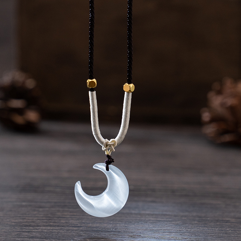 小红书同款猫眼石月牙项链古风清冷白月光编绳锁骨链直播代发货源