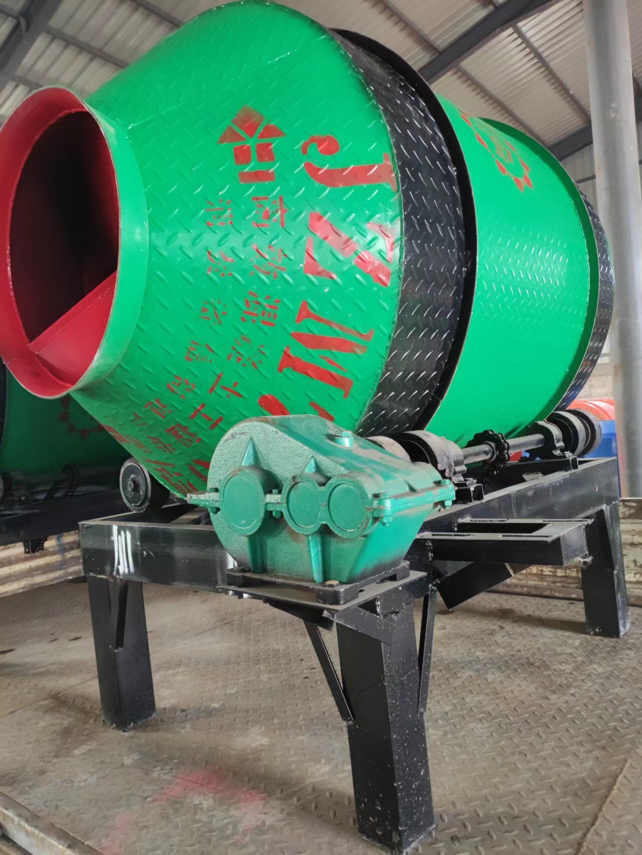 厂家直销350型400型混凝土滚筒搅拌机加厚搅拌机强制式平口搅拌机