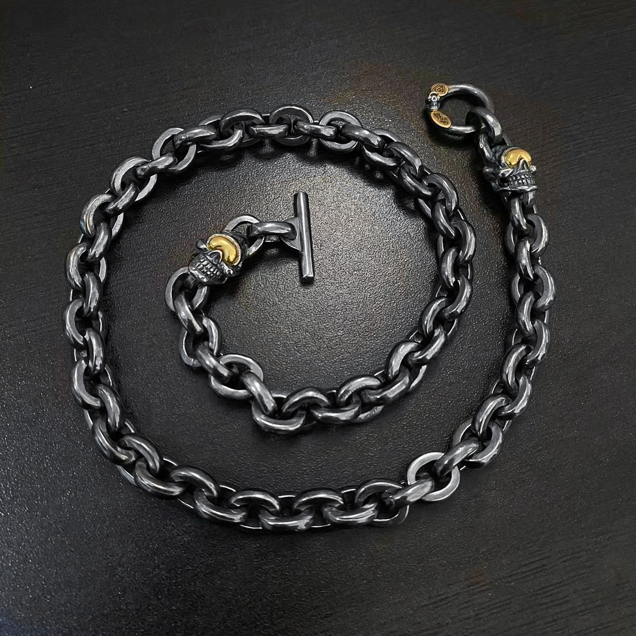 高山隆潮款时尚复古风格麒麟鞭骷髅头ot扣款式项链做旧男女适用