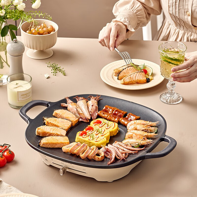 小熊电烧烤炉电烤盘家用多功能烤涮电火锅烤肉锅架烤盘dkl-e12v1