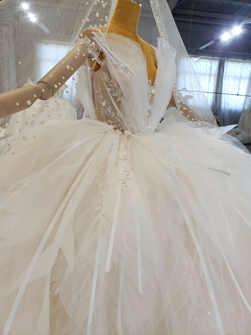 v领吊带蕾丝露背性感一件代发2021夏季新款大拖尾网红定制主婚纱