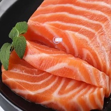 新鲜三文鱼中段刺身生吃整条三文鱼中段寿司生鱼片日式料理即食厂