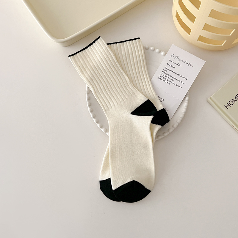 Suxinaimin Xiaohongshu Ins Trendy Contrast Color Female Spring and Autumn Japanese Style Simple White Bunching Socks Cotton Mid-Calf Length