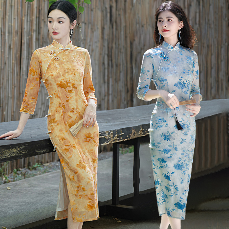 2024早秋新款中国风植绒弹力提花长款复古旗袍女装少女改良连衣裙