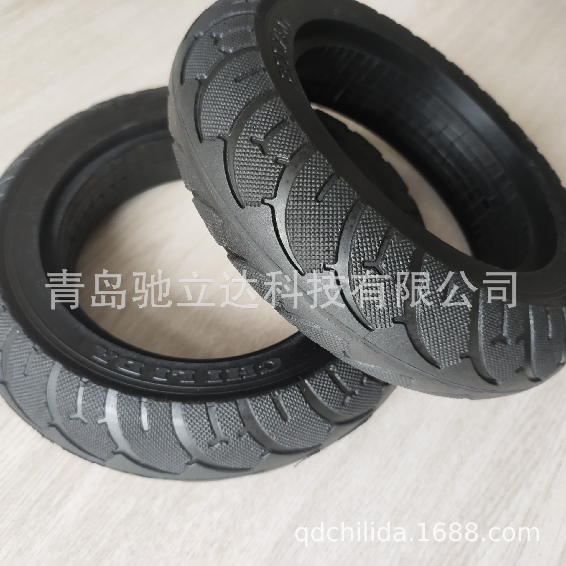 厂家批发8寸橡胶滑板车轮胎 滑板车电机通用款 免充气空心轮胎