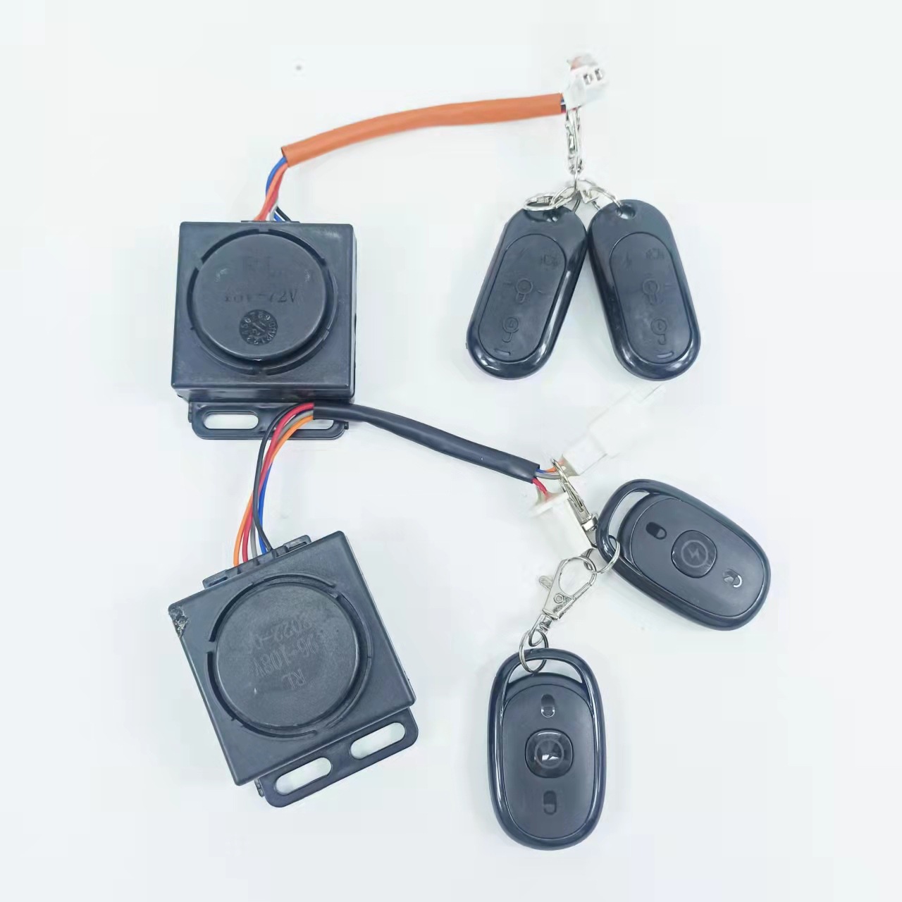电动车报警器48v60v72v96v通用电压防盗警报器双遥控带电机锁一键