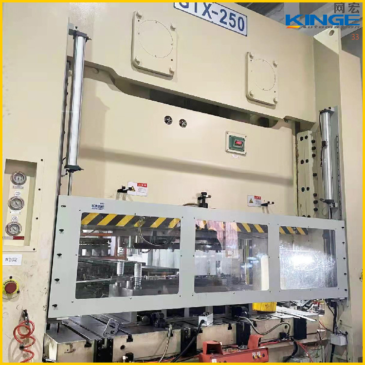 【冲床安全标识牌】冲床警示作业网宏冲床安全门安全防护罩