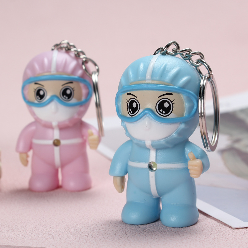 抗疫公仔挂件护士钥匙扣灯led发声发光创意礼品钥匙圈塑料工艺品