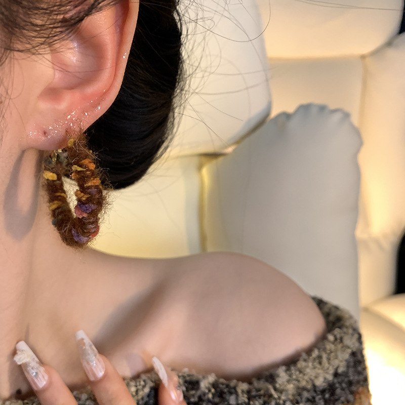 Autumn and Winter Rainbow Plush Simple Bracelet Earrings for Women 2024 New Popular Ear Ring Unique Ins High Sense Ear Rings