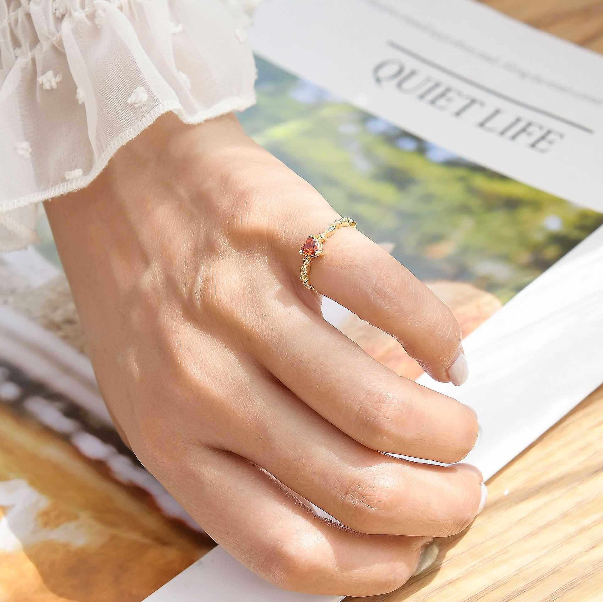 s925纯银镀14k黄金白金女戒指尾戒爱心红宝石日系风格优雅小清新-阿里