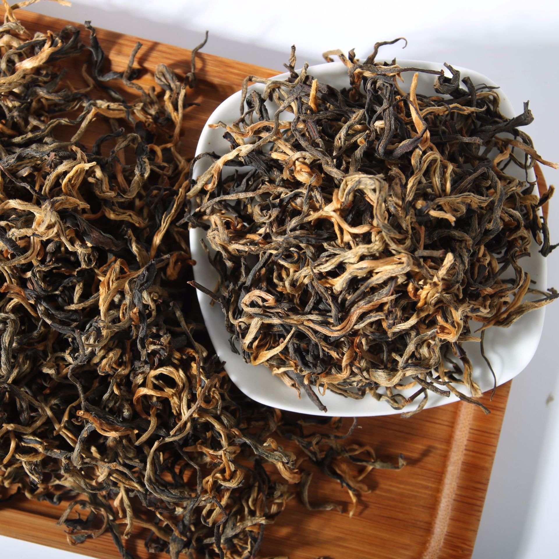 2021年【净 含 量 】:500克【生产工艺】:滇红茶【产品原料】:云南