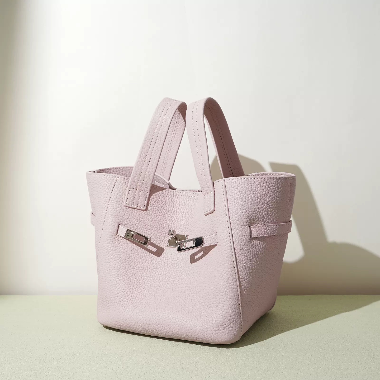 头层菜篮子2026中古腋下包锁扣女小众大容量斜挎包新款真皮手提包