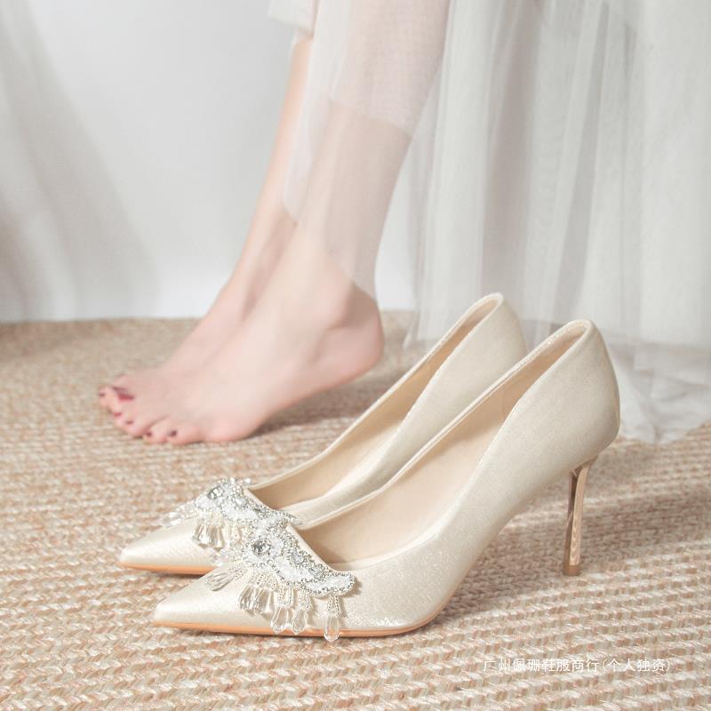 婚鞋新娘鞋2024新款夏秀禾绸缎主婚纱两穿用法式高跟鞋宴会礼服鞋